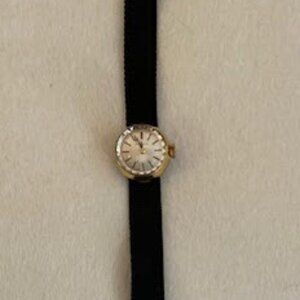 Vintage Caravelle Ladies Watch – Gold Tone Case – Manual Wind – Running